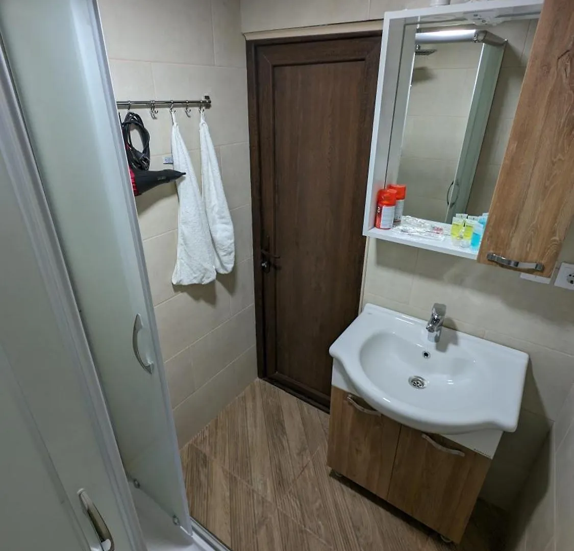 Ze Oni Glamping Otel Tiflis 0*,