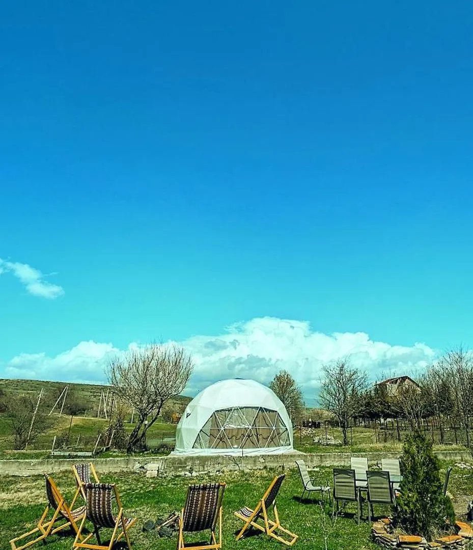 Lüks kamp alanı Ze Oni Glamping Otel Tiflis Gürcistan